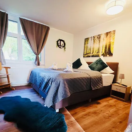 アパート Harmonia Inklusive Hallenbad, Aussenpool, Sauna & Fitnessstudio, Familienfreundlich Ausgestattet, Grosses 2-zimmer-apartment ザンクト・エングルマール