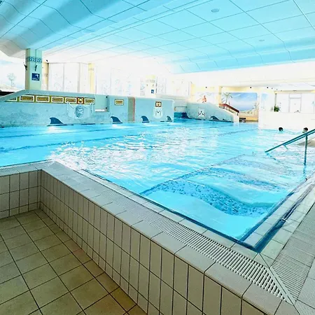 Harmonia Inklusive Hallenbad, Aussenpool, Sauna & Fitnessstudio, Familienfreundlich Ausgestattet, Grosses 2-zimmer-apartment * 圣恩吉玛