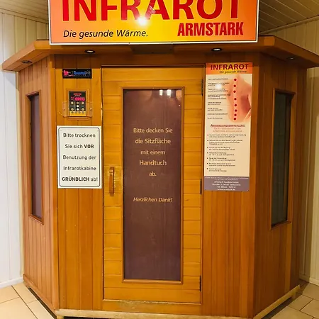 Harmonia Inklusive Hallenbad, Aussenpool, Sauna & Fitnessstudio, Familienfreundlich Ausgestattet, Grosses 2-zimmer-apartment 公寓 *