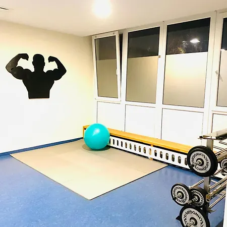公寓 Harmonia Inklusive Hallenbad, Aussenpool, Sauna & Fitnessstudio, Familienfreundlich Ausgestattet, Grosses 2-zimmer-apartment